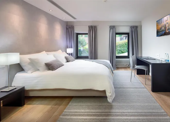 Hotel La Ferme Du Chateau Lucens